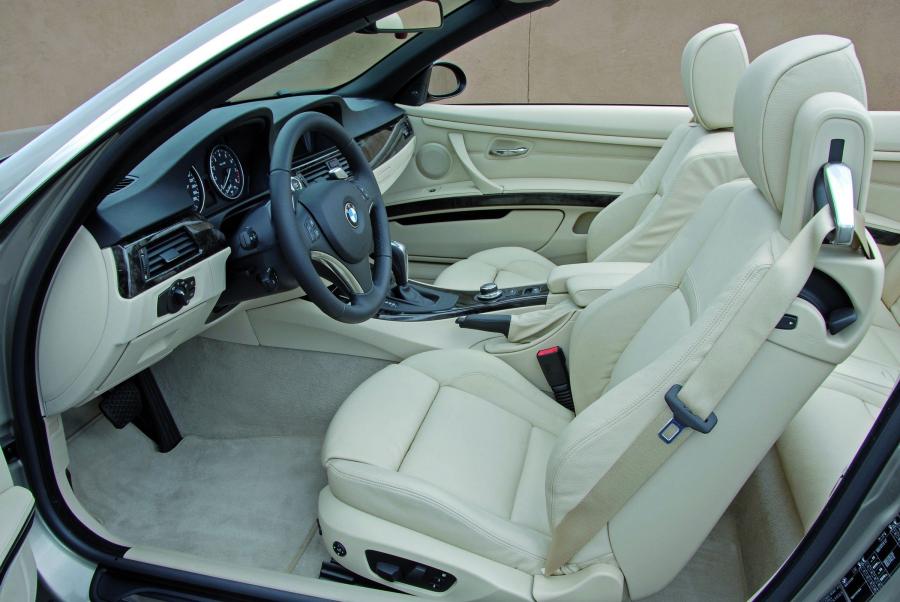  BMW 3-Series Convertible 2007 года  (фото 107 из 239)